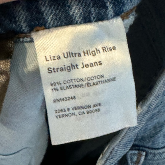 Reformation Ultra High Rise Liza Jeans in Aden, size 23 - Picture 7 of 9